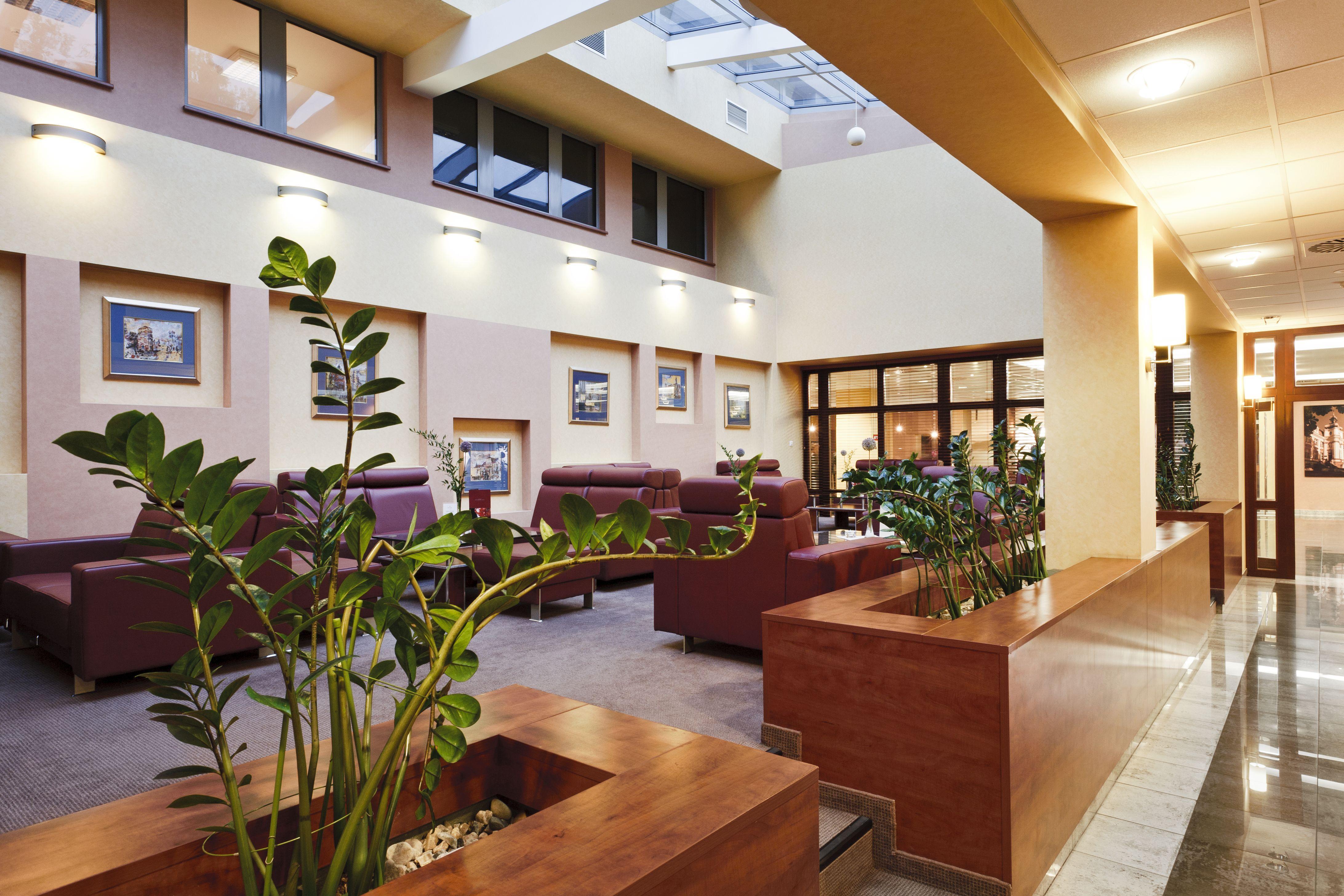 Qubus Hotel Легница Экстерьер фото