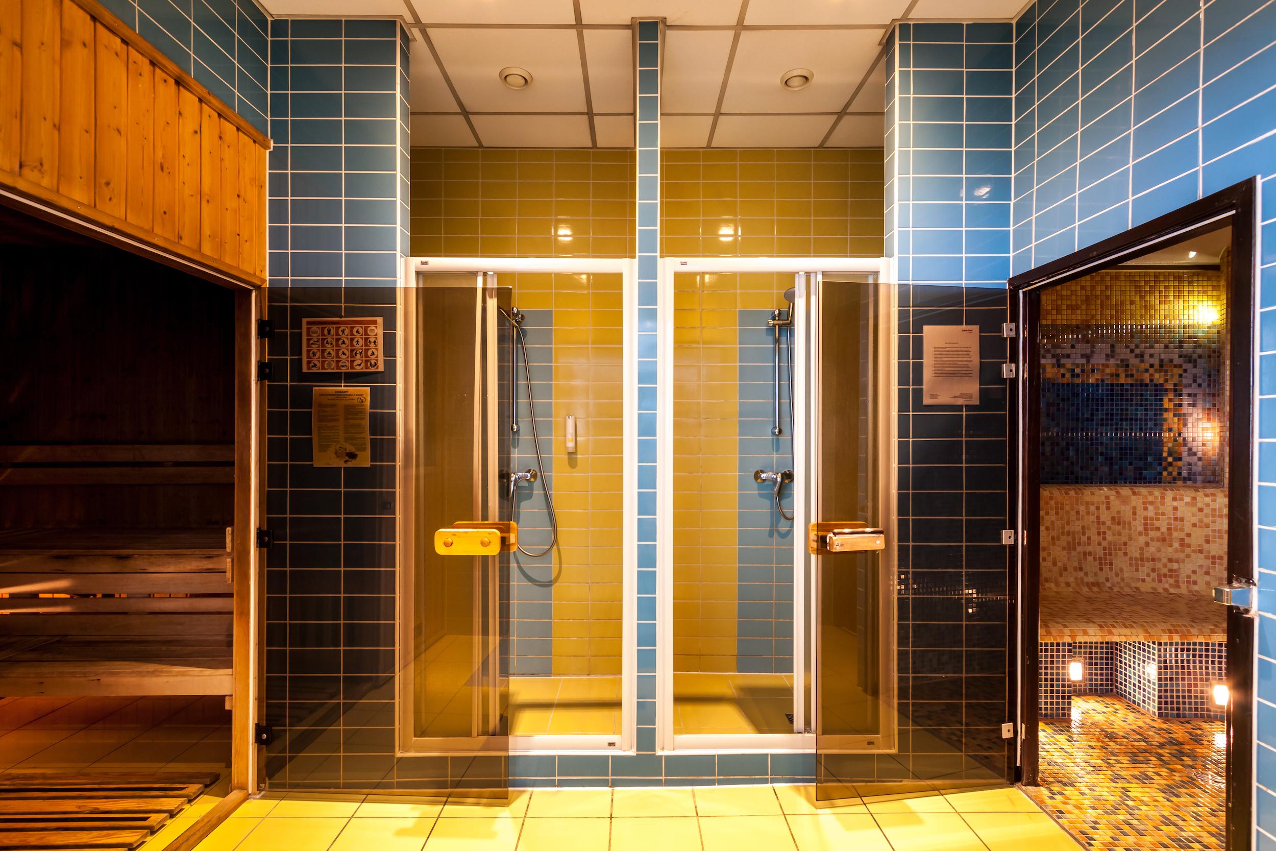 Qubus Hotel Легница Экстерьер фото