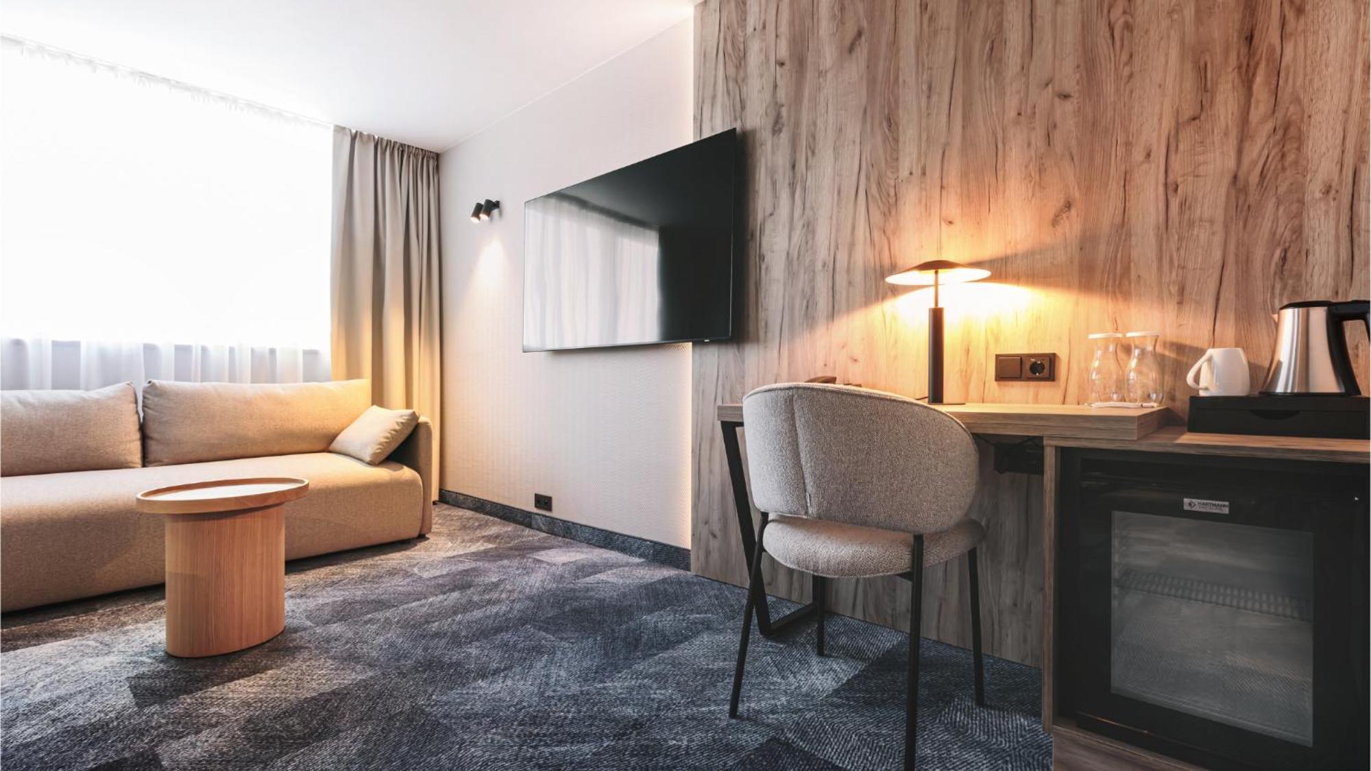 Qubus Hotel Легница Экстерьер фото